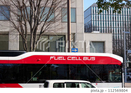 【名古屋】都心を走る燃料電池バス 【名古屋】都心を走る燃料電池バス 112569804