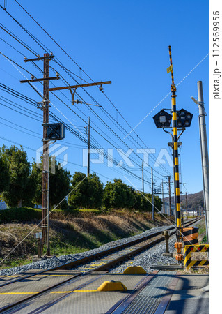 踏切動作反応灯と特殊信号発光機 112569956