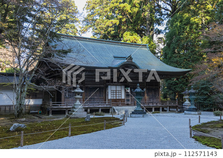 日本 滋賀県大津市にある延暦寺の西塔の浄土院 日本 滋賀県大津市にある延暦寺の西塔の浄土院 112571143