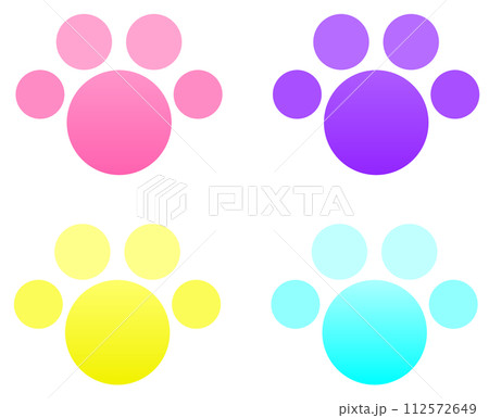 ペットで飼う犬や猫の可愛い肉球イラスト 112572649