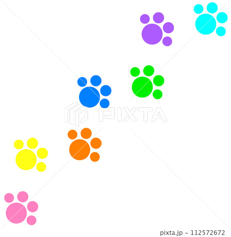 ペットで飼う犬や猫が歩いた可愛い肉球イラスト 112572672
