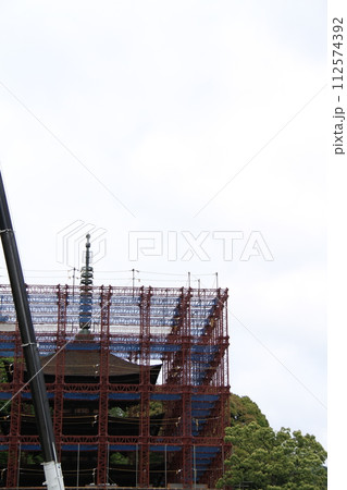 瑠璃光寺　山口県山口市観光　修繕工事中五重塔  japan yamaguchi  貴重　レア 112574392