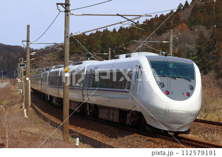 北陸本線特急しらさぎ号（681系電車：名古屋-米原⇔金沢） 112579191