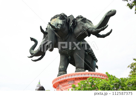Erawan Elephant Statue at Samut Prakan, Thailand - background with beautiful blue sky. 112587375