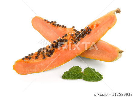 Fresh and tasty papaya Fresh and tasty papaya 112589938