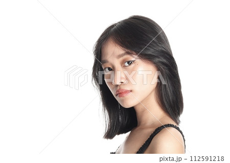 美しい女性 112591218