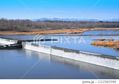 明戸白糸の滝 明戸床止め 荒川の冬景色 熊谷市 明戸白糸の滝 明戸床止め 荒川の冬景色 熊谷市 112592594