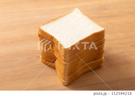 食パン 112594218
