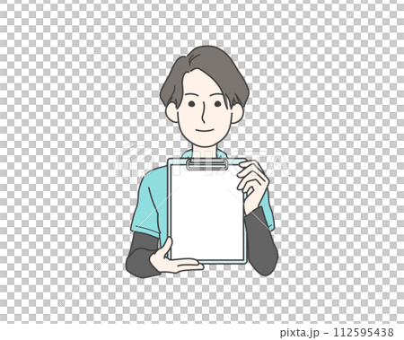 一位微笑的女士仔細展示估價和合約等文件 112595438