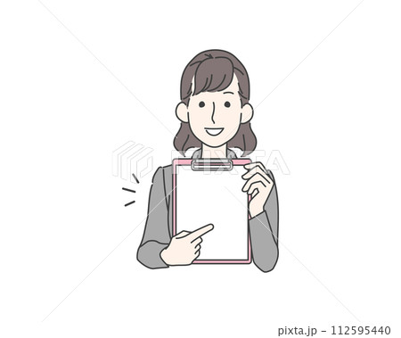 見積もり、契約などの書類を指差して説明する笑顔の女性 112595440