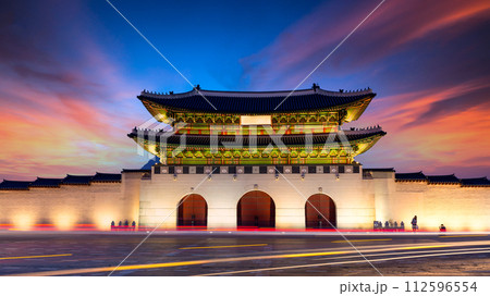 Gyeongbok palace in Seoul City, Gyeongbokgung palace landmark of Seoul, South Korea, Korean wooden traditional house in Gyeongbokgung the main royal palace of Joseon dynasty. 112596554