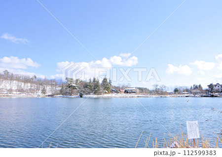 冬の蓼科湖 冬の蓼科湖 112599383