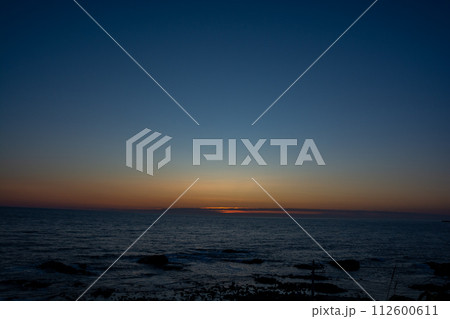 美しい海の夕暮れ 美しい海の夕暮れ 112600611