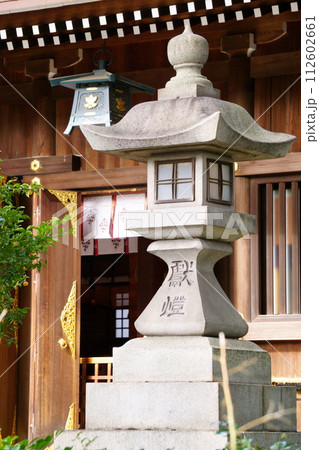 名古屋総鎮守　若宮八幡社の灯籠 112602661