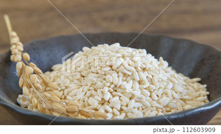 米麹と稲穂 米麹と稲穂 112603909