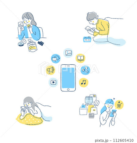 スマートフォンを見ている複数の男女　バリエーションセット 112605410