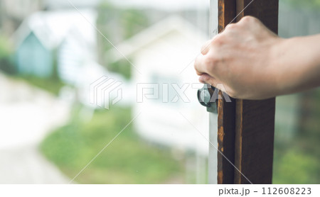 コンセプチュアルなイメージフォト コンセプチュアルなイメージフォト 112608223