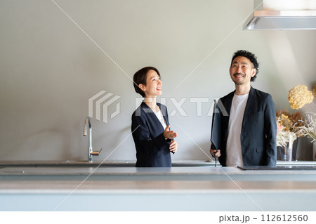 建築デザイナーイメージ 112612560