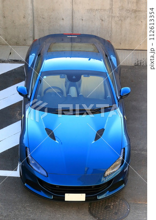 駐車場のスポーツカー イメージ 駐車場のスポーツカー イメージ 112613354