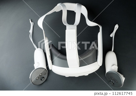 Vr headset with controllers Vr headset with controllers 112617745