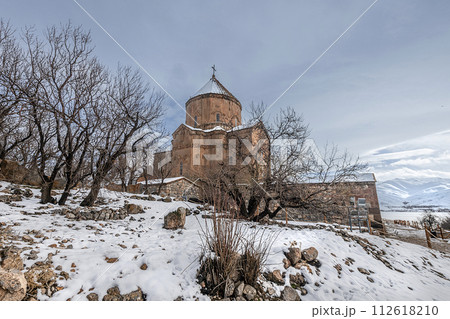 Akdamar island and church 112618210