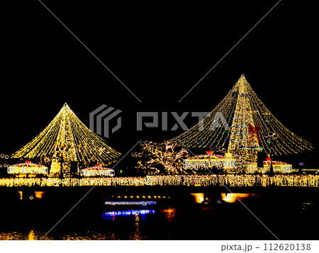福博であい橋上(天神中央公園)の「ナカス ヒカリノ アドベント」のクリスマスツリーのイルミネーション 福博であい橋上(天神中央公園)の「ナカス ヒカリノ アドベント」のクリスマスツリーのイルミネーション 112620138