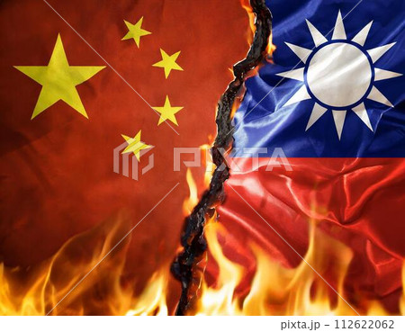 炎で分断される中国と台湾の国旗 112622062