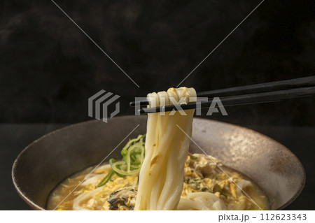 牡蠣の卵あんかけうどん　箸あげ 112623343
