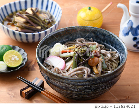 山菜そば（春の食材をふんだんに使用）  112624021