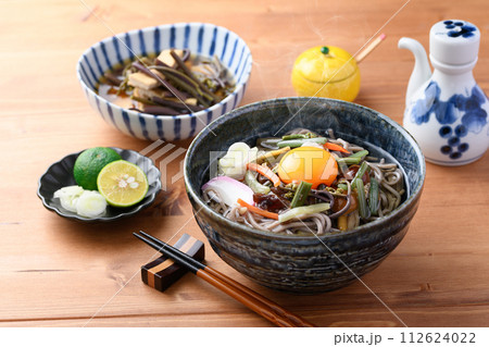 山菜月見そば（春の食材をふんだんに使用） 麺料理  112624022