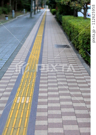 視覚障害者誘導用ブロック　イメージ 112625958