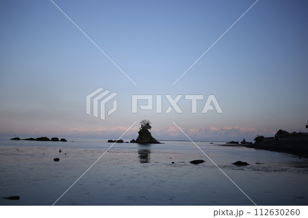 夕日に染まる海 夕日に染まる海 112630260