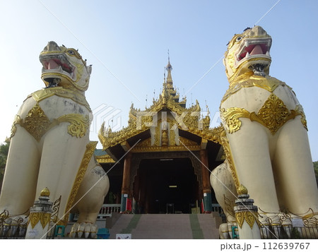 シュエダゴンパゴダ ヤンゴン・ミャンマー シュエダゴンパゴダ ヤンゴン・ミャンマー 112639767