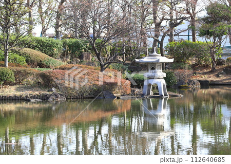 葛飾区立小菅東スポーツ公園 日本庭園と池 葛飾区立小菅東スポーツ公園 日本庭園と池 112640685