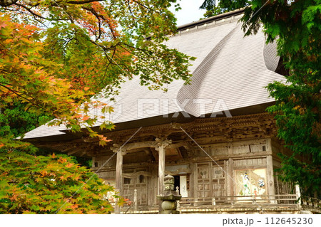 国上寺の紅葉(新潟県) 国上寺の紅葉(新潟県) 112645230