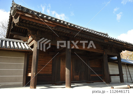 東寺　東大門(不開門) 112646171