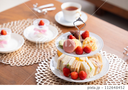 アフタヌーンティーセット 112648452