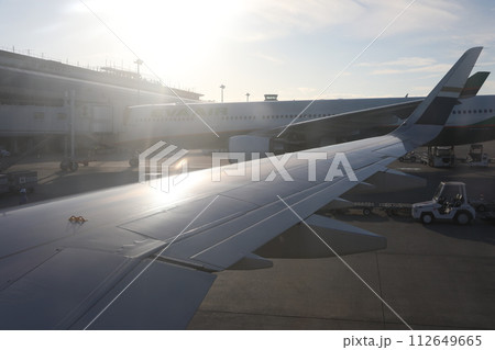 空港 飛行場 エアポート 112649665