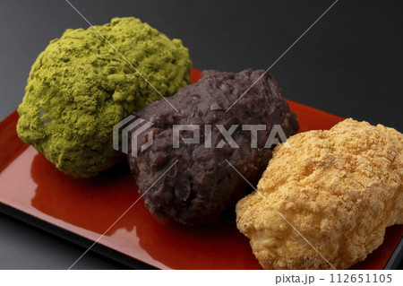 おはぎ 三色おはぎ あんこ 抹茶 きな粉 おはぎ 三色おはぎ あんこ 抹茶 きな粉 112651105