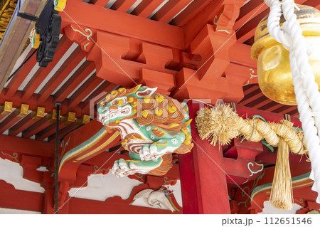 早春の鹽竈神社 左右宮拝殿 宮城県塩竈市 早春の鹽竈神社 左右宮拝殿 宮城県塩竈市 112651546