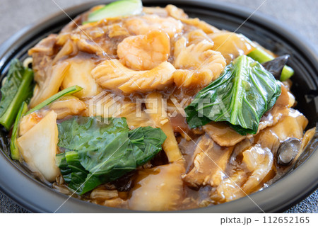 美味しいあんかけ焼きそば弁当 112652165