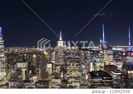 エンパイアステートビルから見えるダウンタウンの夜景 エンパイアステートビルから見えるダウンタウンの夜景 112652539