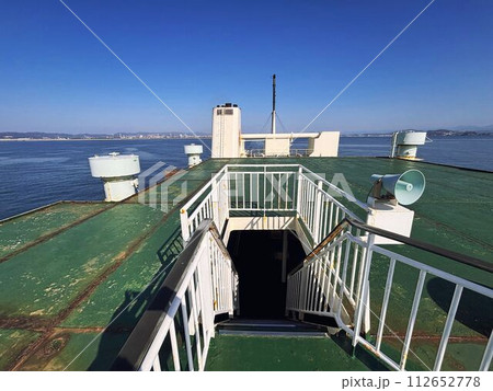 フェリー旅 112652778