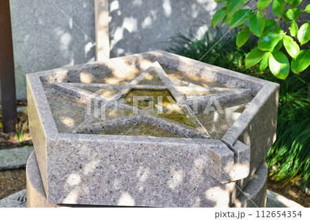 京都 晴明神社の晴明井(京都府京都市) 京都 晴明神社の晴明井(京都府京都市) 112654354