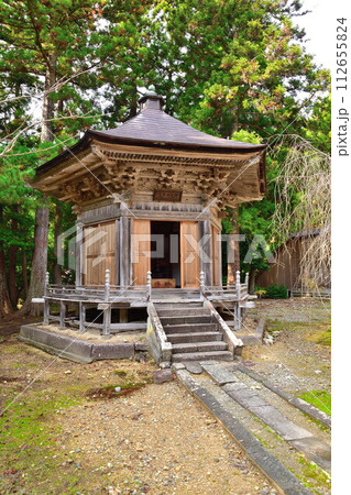 国上寺　六角堂（新潟県） 112655824