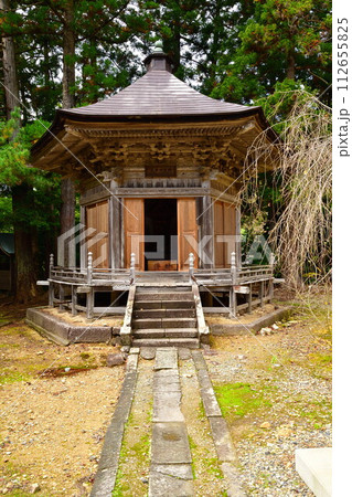 国上寺　六角堂（新潟県） 112655825