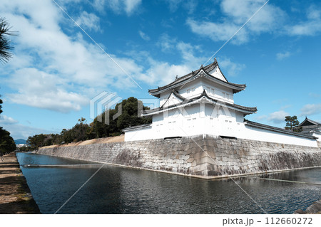 京都・春の二条城(世界遺産) 京都・春の二条城(世界遺産) 112660272