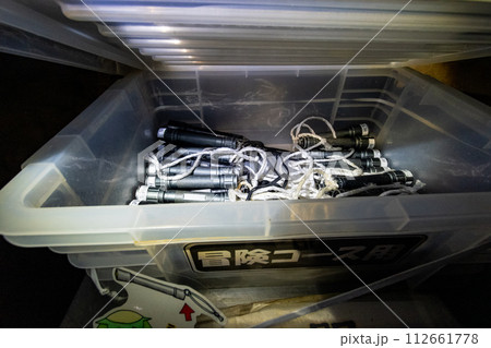 秋芳洞の冒険コースのライト 秋芳洞の冒険コースのライト 112661778