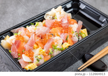 ちらし寿司弁当 ちらし寿司弁当 112664913