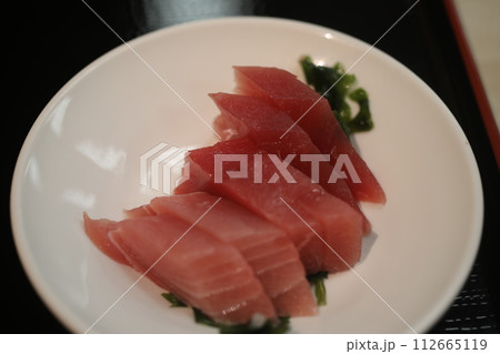 刺身 切り身 刺し身 112665119